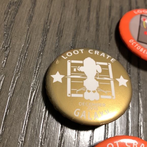 Loot Crate Monthly buttons/pins 2015 collectables - Picture 3 of 5